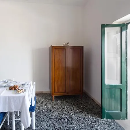 Casa Di Ely